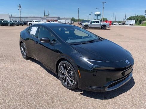 New 2026 Toyota Prius XLE FWD image 1