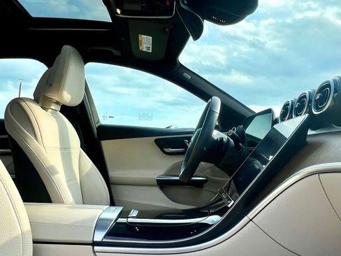 Certified 2023 Mercedes-Benz C 300 4MATIC Sedan image 9