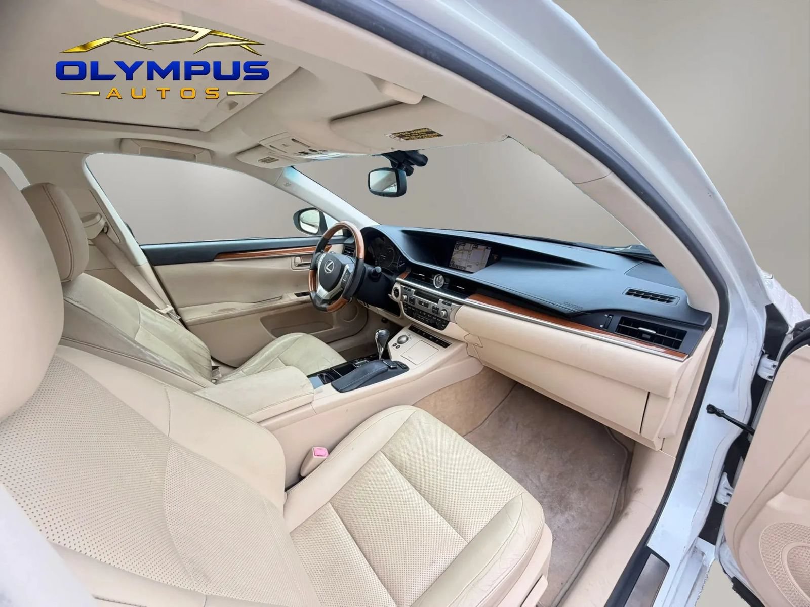Used 2015 Lexus ES 300h w/ Navigation System Package FWD image 23