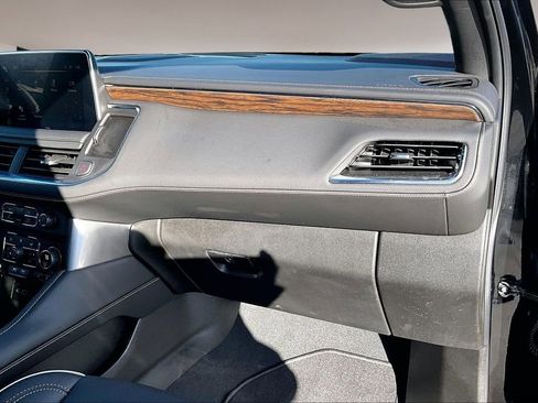 Certified 2024 Chevrolet Tahoe Premier AWD/4WD image 13