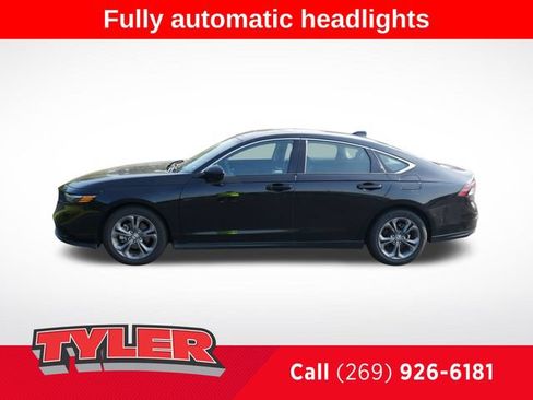 Used 2024 Honda Accord EX image 4