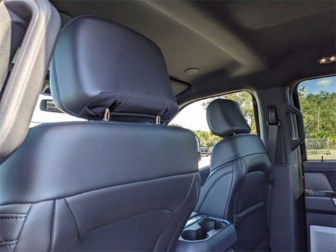 Used 2025 Ford F450 Platinum image 19