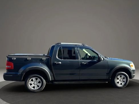 Used 2010 Ford Explorer Sport Trac XLT image 4