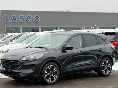 Used 2022 Ford Escape SE w/ SE Sport Appearance Package