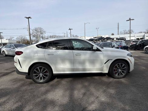 Certified 2024 BMW X6 xDrive40i w/ Executive Package image 6