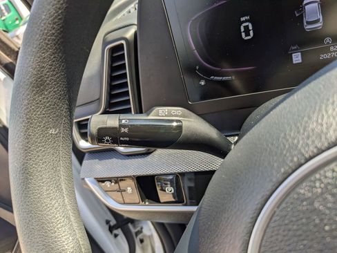 Certified 2023 Kia Sportage LX image 30