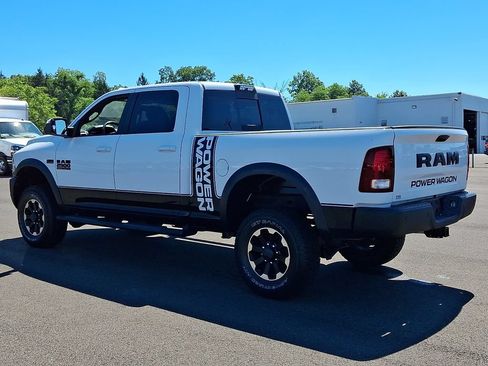 Used 2018 RAM 2500 Power Wagon w/ Luxury Group AWD/4WD image 4