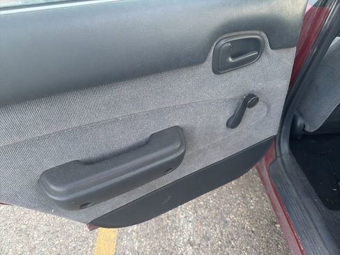 Used 1993 Toyota Corolla Deluxe image 12