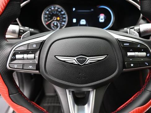 Used 2025 Genesis G70 3.3T Advanced RWD image 11