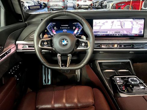 Certified 2023 BMW 760i xDrive 760i xDrive w/ Executive Package image 5