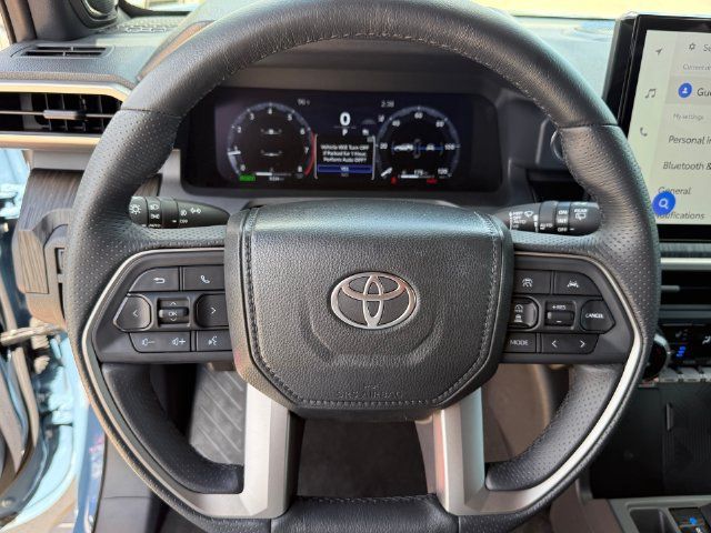 Used 2026 Toyota 4Runner Platinum AWD/4WD image 13