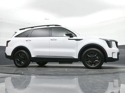 Used 2025 Kia Sorento SX Prestige w/ Sage Leather Package AWD/4WD image 11