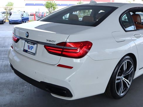 Used 2016 BMW 750i RWD image 7