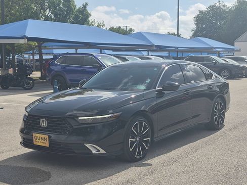 Used 2026 Honda Accord Touring image 7