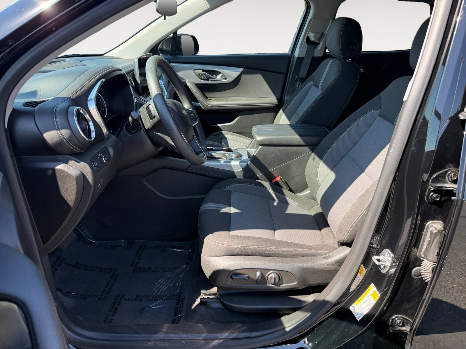 Used 2023 Chevrolet Blazer LT w/ Driver Confidence Package FWD image 10