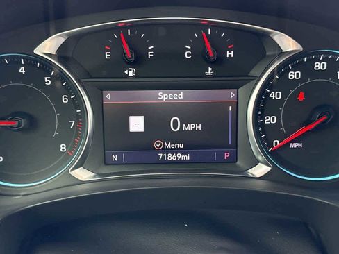 Used 2023 Chevrolet Traverse RS w/ LPO, Cargo Package image 34