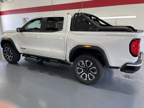 New 2025 GMC Canyon AT4 w/ Nightfall Edition image 5