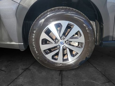 Certified 2025 Subaru Outback Premium AWD/4WD image 14