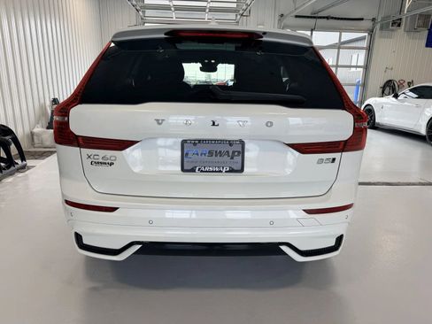 Used 2024 Volvo XC60 B5 Plus AWD/4WD image 4