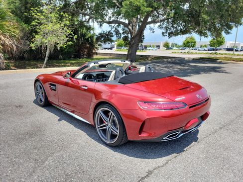 Used 2018 Mercedes-Benz AMG GT C image 6