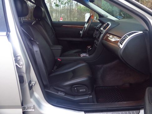 Used 2008 Cadillac SRX AWD w/ Utility Package image 15