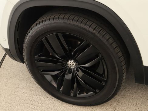 Used 2018 Volkswagen Atlas SEL Premium image 33