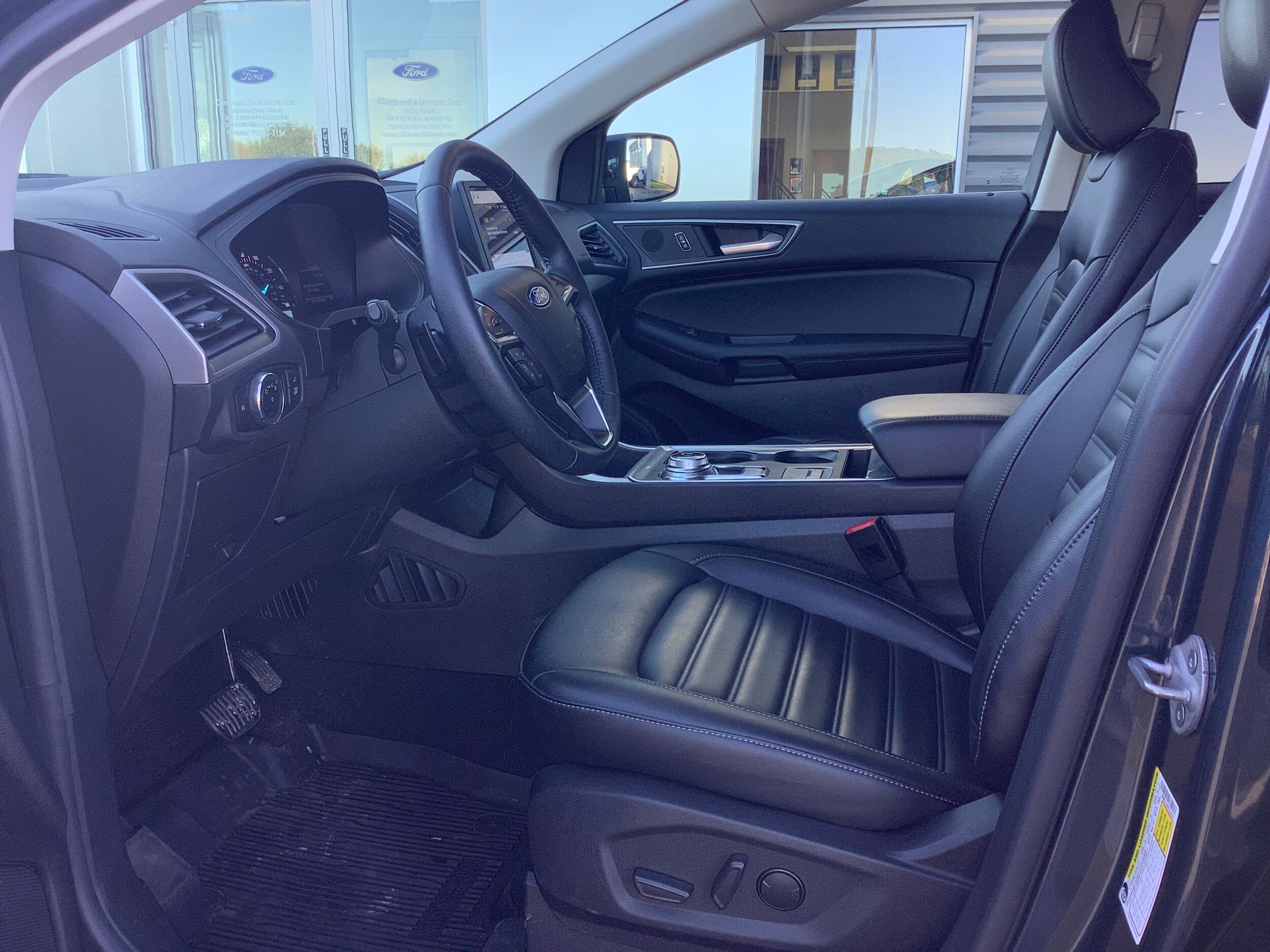 Used 2023 Ford Edge SEL w/ Convenience Package AWD/4WD image 7