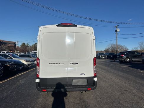 New 2026 Ford Transit 250 148 Medium Roof RWD image 34