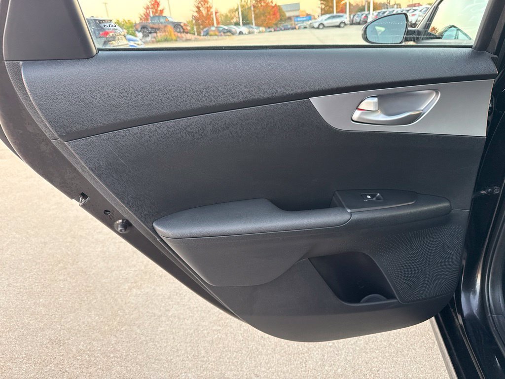 Used 2023 Kia Forte LXS w/ LXS Technology Package FWD image 18