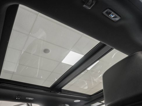 Certified 2023 Ford F150 Lariat w/ Equipment Group 502A High image 44