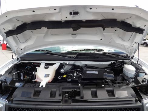 Used 2020 Chevrolet Express 2500 w/ Driver Convenience Package image 38