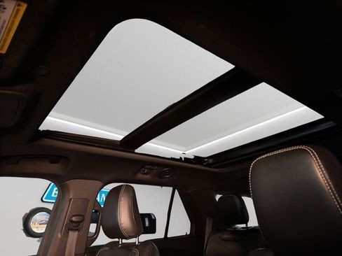 Used 2021 Ford Explorer ST w/ ST Street Pack image 17