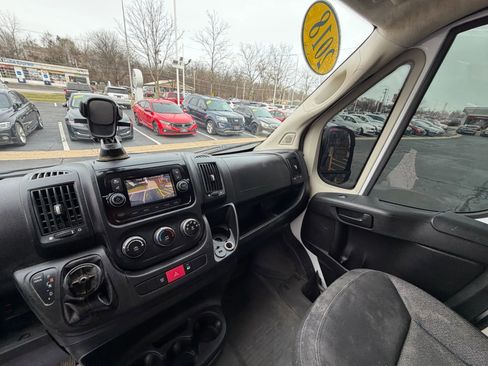 Used 2018 RAM ProMaster 2500 image 21