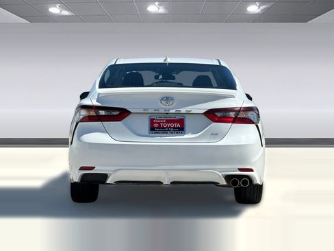 Used 2024 Toyota Camry SE FWD image 9