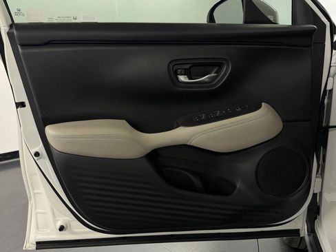 Certified 2023 Honda HR-V LX image 22