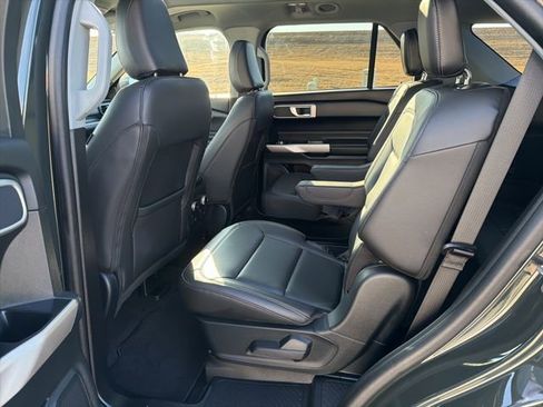 Used 2023 Ford Explorer XLT w/ Equipment Group 202A image 10