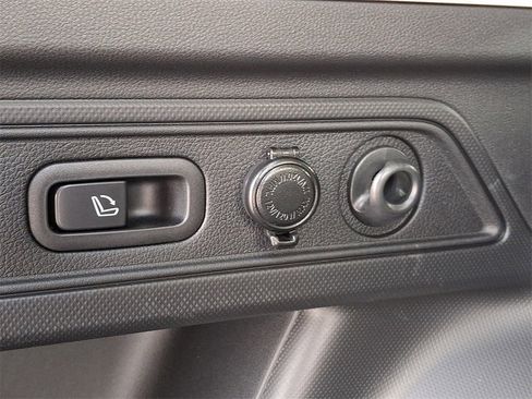 Used 2022 Subaru Forester Touring w/ Popular Package #2 image 37