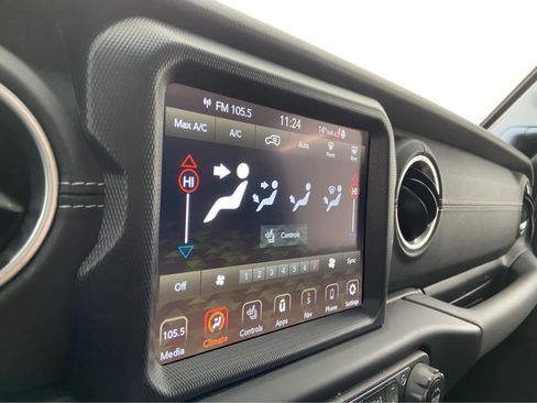 Used 2023 Jeep Wrangler Sahara w/ Cold Weather Group image 26