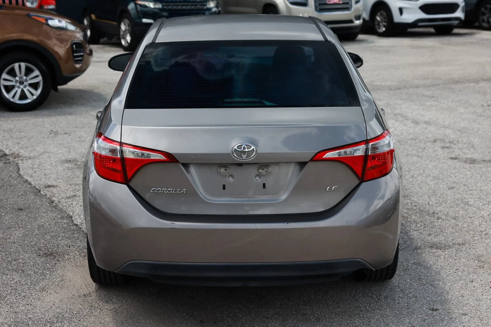 Used 2015 Toyota Corolla LE FWD image 6