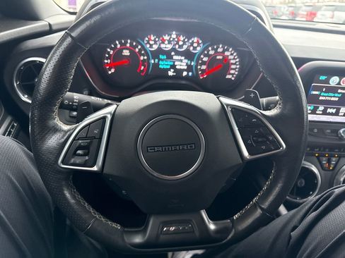 Used 2017 Chevrolet Camaro SS image 15
