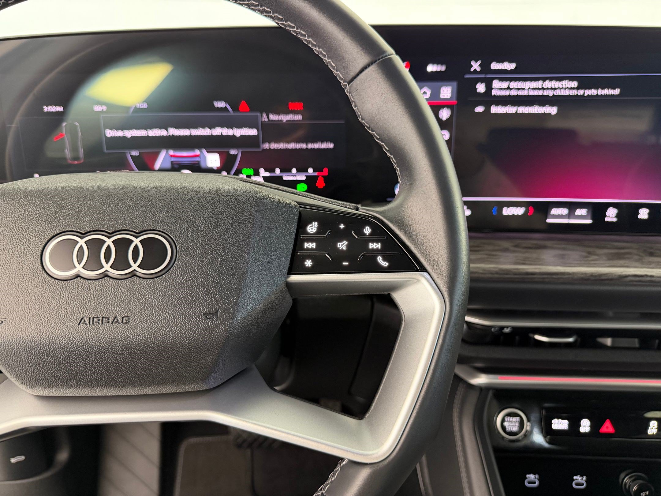 Used 2025 Audi Q5 Premium w/ Convenience Package AWD/4WD image 16