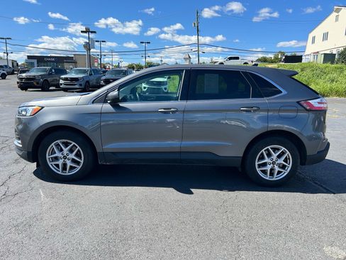 Used 2024 Ford Edge SEL AWD/4WD image 8