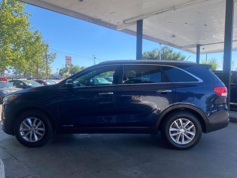 Used 2016 Kia Sorento LX AWD/4WD image 6
