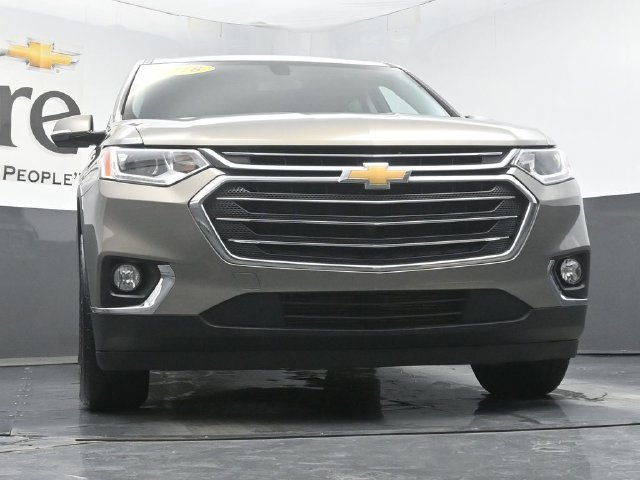 Used 2018 Chevrolet Traverse LT FWD image 3