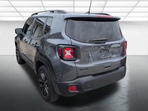 Used 2023 Jeep Renegade Altitude image 2