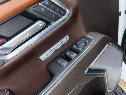 Used 2022 GMC Sierra 1500 Denali w/ Denali Reserve Package image 13