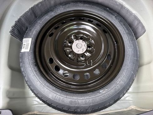 Used 2025 Toyota Camry SE w/ Multimedia Upgrade Package image 34