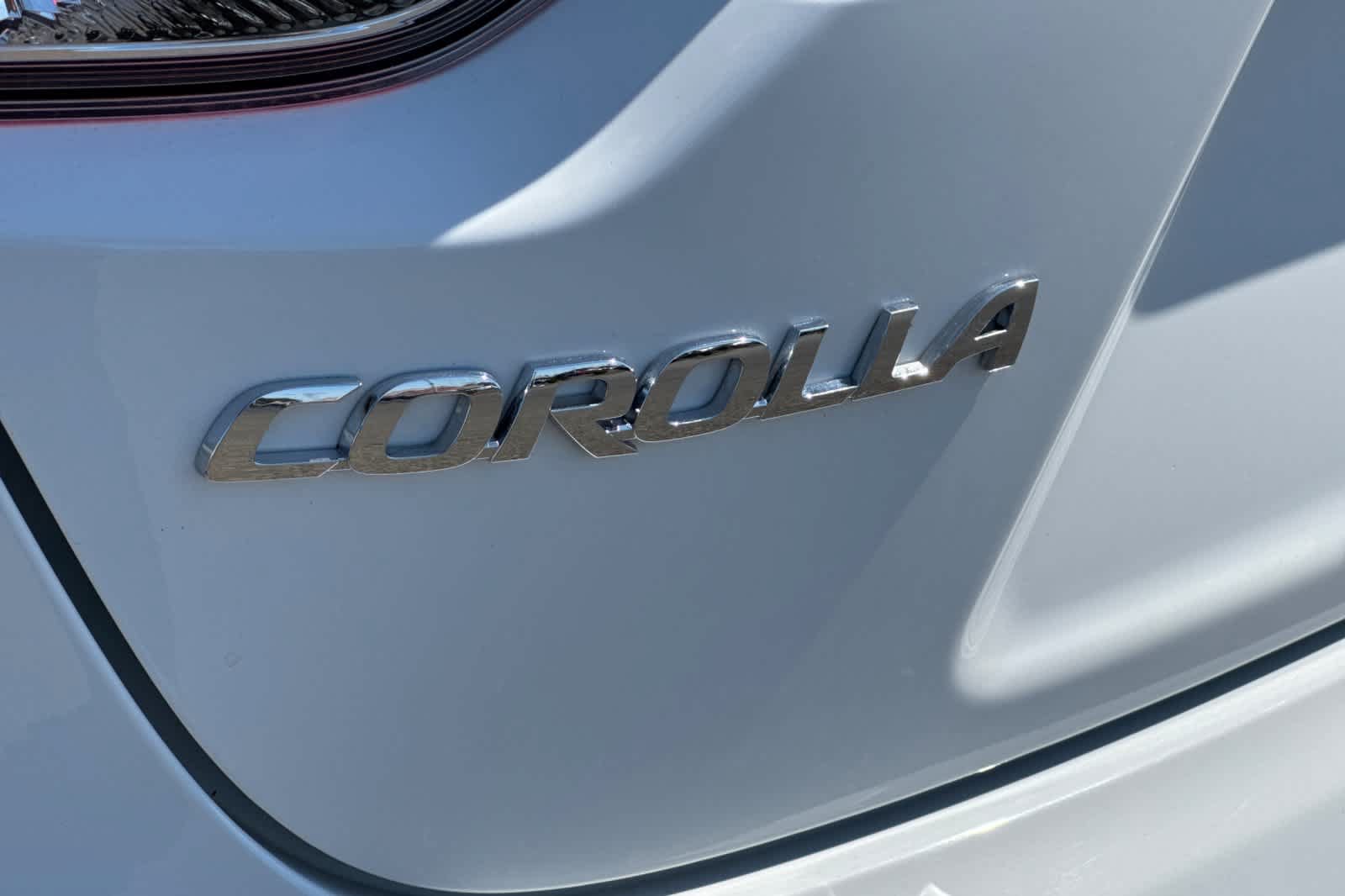 Certified 2025 Toyota Corolla LE FWD image 29