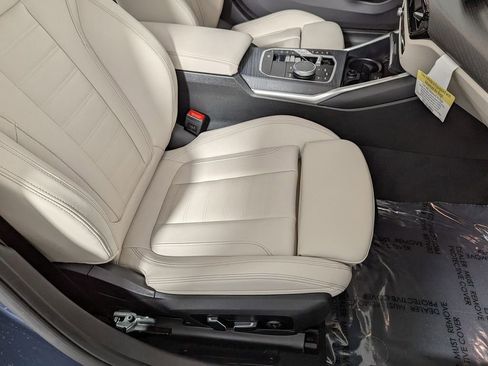 Used 2025 BMW 330i xDrive Sedan w/ M Sport Package image 26