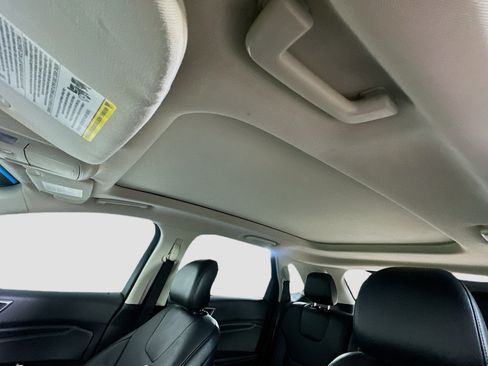 Used 2015 Ford Edge Titanium FWD image 26